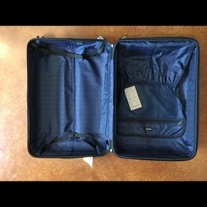 calpak astyll petals